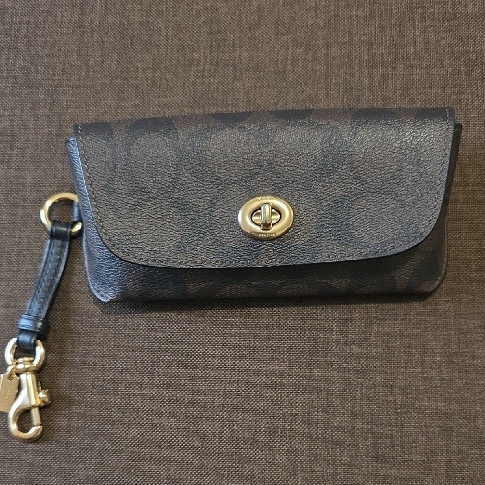 Coach Black and Brown Signature eyeglass case